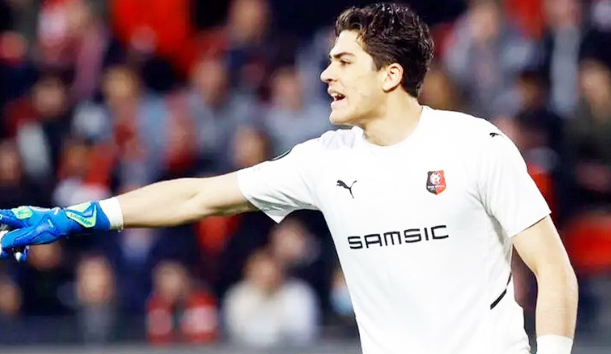 Foto - Okan Buruk alternatifi buldu bile... Galatasaraylılar şaşkın: Çok önemli çağrı!