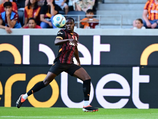 Foto - Okan Buruk Arjantin futbolunun geleceğini istedi, Galatasaray'a 6/8 komple paket yıldız geliyor! Torreira rahat nefes alacak