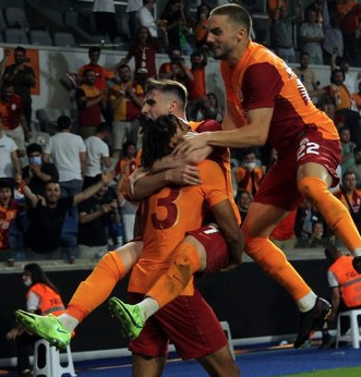 Foto - Okan Buruk bu işe ne diyecek? Sacha Boey ile özel görüştü! Herkes ters köşe...