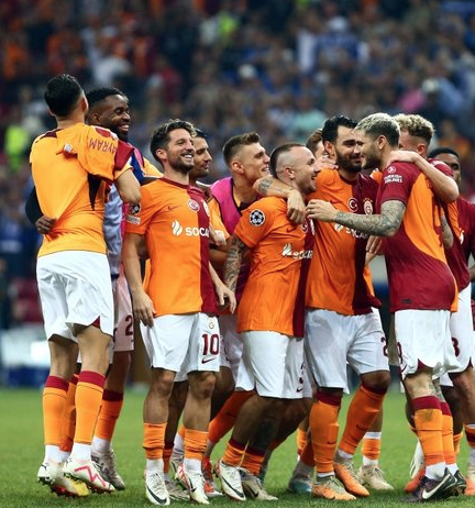 Okan Buruk bu işe ne diyecek? Sacha Boey ile özel görüştü! Herkes ters köşe...