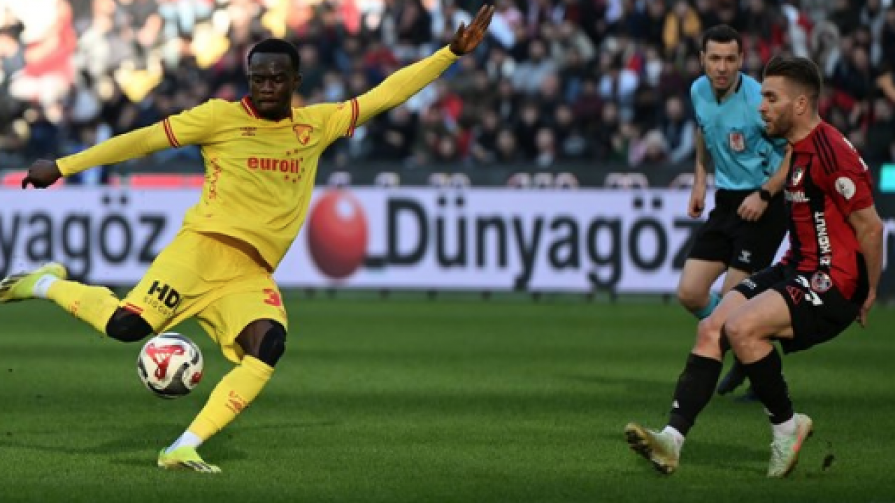 Okan Buruk istedi akan sular durdu... Galatasaray transferde fiyat artırdı! İşte o olay gelişme