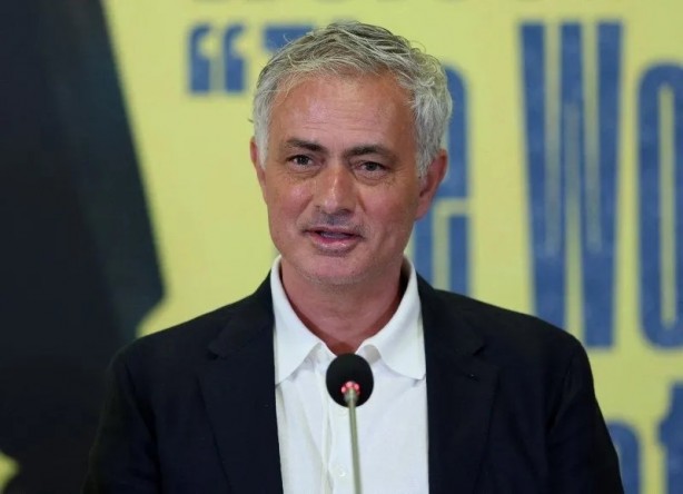 Foto - Okan Buruk istedi, Mourinho alıyor! Fenerbahçe'den Galatasaray'a yılın çalımı...