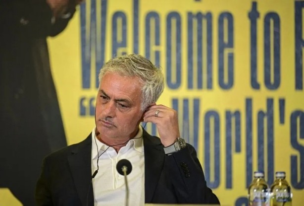 Foto - Okan Buruk istedi, Mourinho alıyor! Fenerbahçe'den Galatasaray'a yılın çalımı...