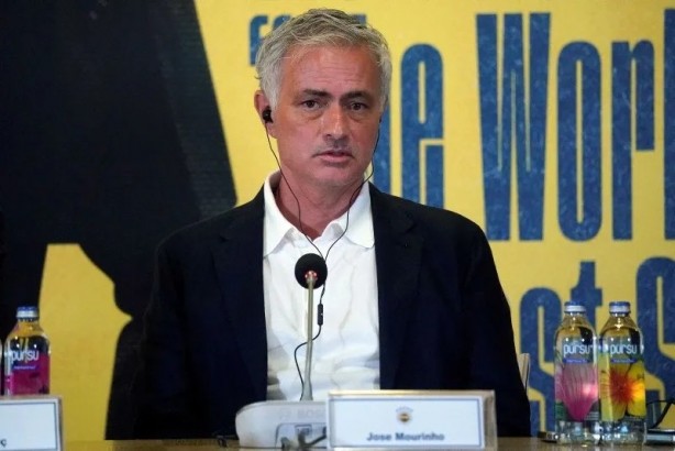 Foto - Okan Buruk istedi, Mourinho alıyor! Fenerbahçe'den Galatasaray'a yılın çalımı...
