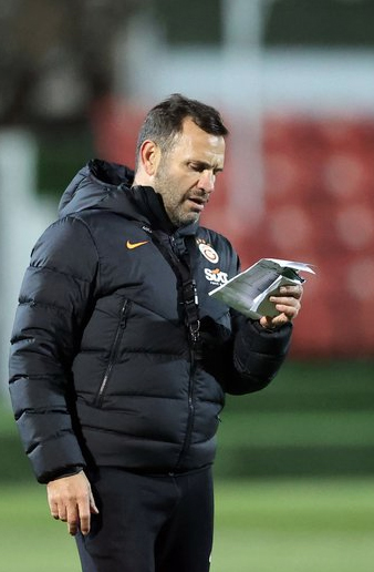 Okan Buruk öyle bir neşter vuracak ki... Cim-Bom'da taşlar yerinden oynayacak!