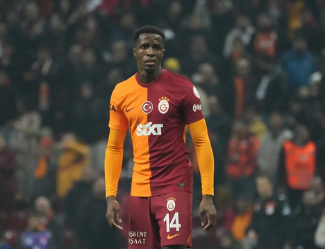 Foto - Okan Buruk son uyarısını yaptı yapmasına ama… Galatasaray’ı ayağa kaldıracak dev oyuncu hamlesi elde patladı…