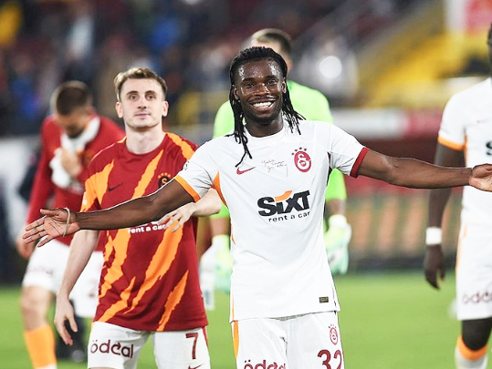 Foto - Okan Buruk'tan sürpriz tercih! Galatasaray ne yaptı...