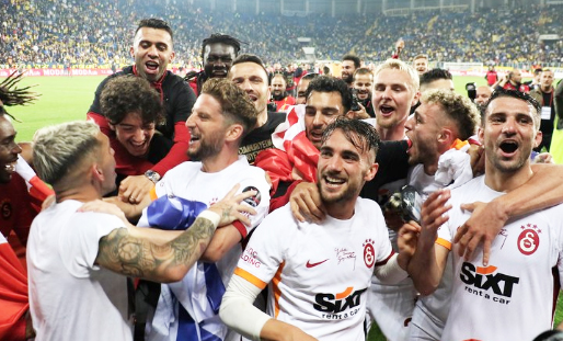 Foto - Okan Buruk'tan yine ezber bozacak plan! Flaş gelişme...