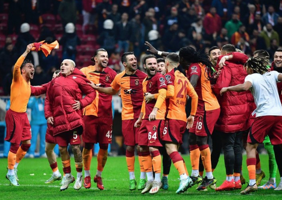 Foto - Okan Buruk'tan yine ezber bozacak plan! Flaş gelişme...