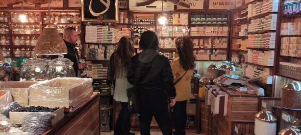 Foto - Öksürüğü geçmeyen soluğu aktarda alıyor! Bir de bunu deneyin