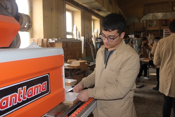 Foto - Okul değil adeta fabrika! 1 yılda 12 milyon TL ciro