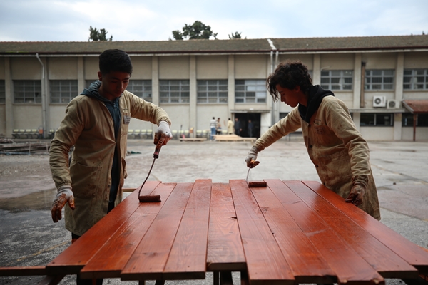 Foto - Okul değil resmen fabrika! 11 milyon lirayı aşkın ciro yaptı