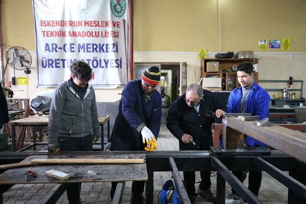 Foto - Okul değil resmen fabrika! 11 milyon lirayı aşkın ciro yaptı