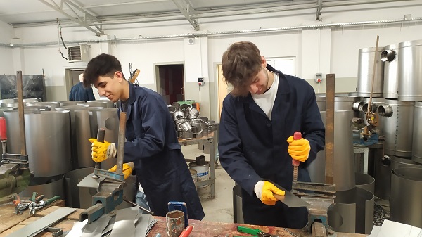 Foto - Böylesi fabrikada bile yok! Günde tam 450 tane üretiyorlar