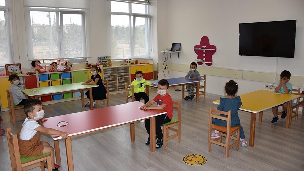 Foto - Okul kayıt ücreti var mı 2022 | Okullara kayıt sırasında ücret vermek zorunlu mu? 