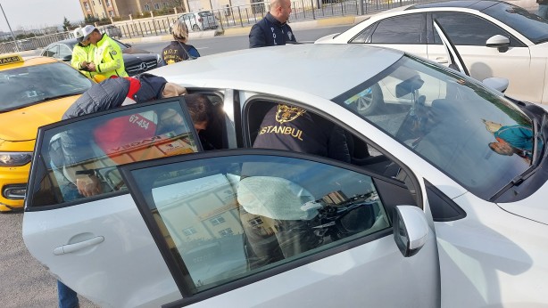 Foto - Okul önlerinde sıkı denetim