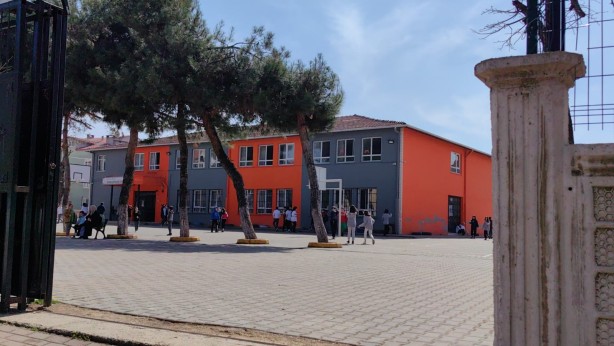 Foto - Okulda zehirlenme paniği! Patlamış mısır yiyen öğrenciler hastanelik oldu