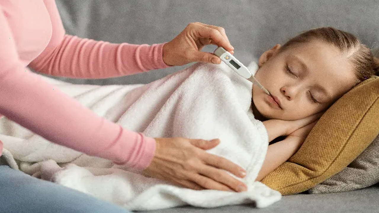 Foto - Uzman isimden hem öğrenci hem de ebeveynlere kritik uyarı: Düşmeyen ateşe dikkat