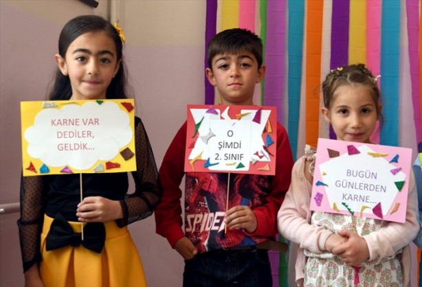 Foto - Okullarda karne heyecanı