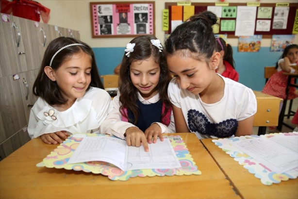 Foto - Okullarda karne heyecanı