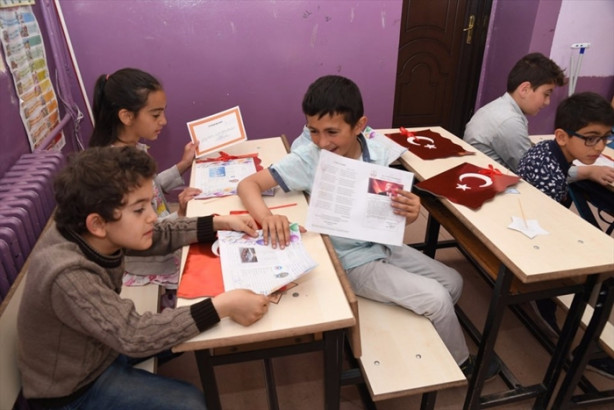 Foto - Okullarda karne heyecanı