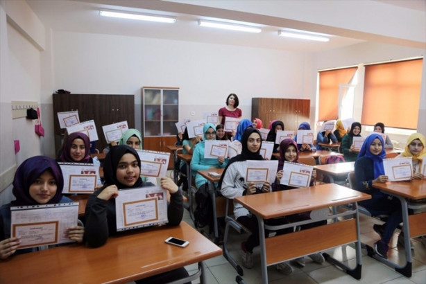 Foto - Okullarda karne heyecanı