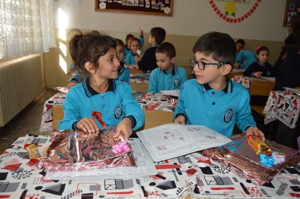 Foto - Okullarda karne heyecanı