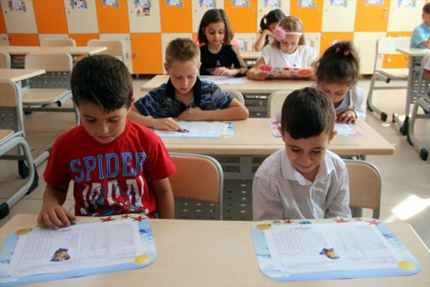 Foto - Okullarda karne heyecanı