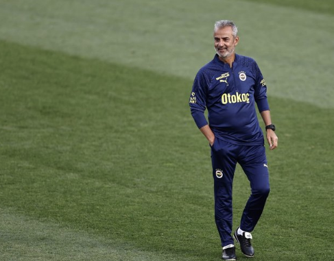 Olay futbolcu teklifi: Fenerbahçe'ye yeni 6 numara! Kanarya sağ gösterip sol vuracak