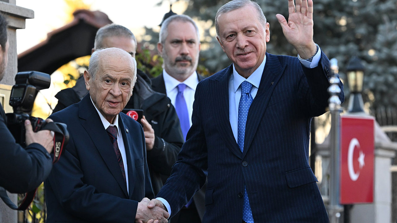 Foto - Olay hamle! Devlet Bahçeli, Küliye'nin yakınına yaptırdı 