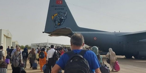 Foto - Olay iddia! Sudan ordusu: Türk uçağını RSF güçleri vurdu! HDK saldırmakla suçladı! Türkiye'den açıklama