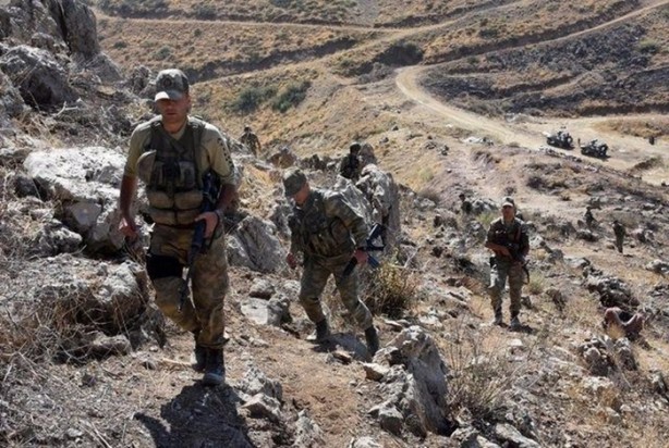 Foto - Öldürülen teröristlerin ceplerinden çıktı!