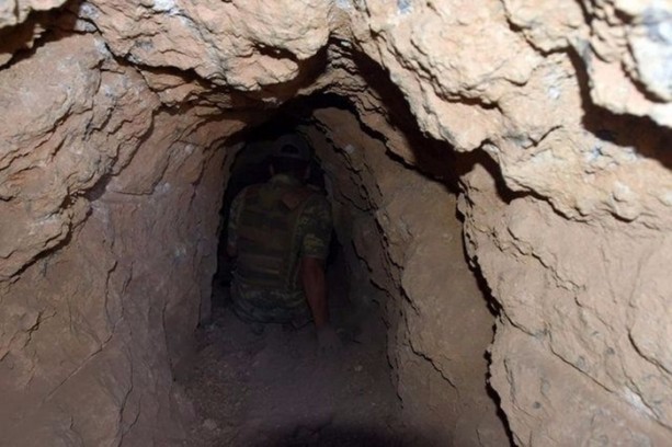 Foto - Öldürülen teröristlerin ceplerinden çıktı!