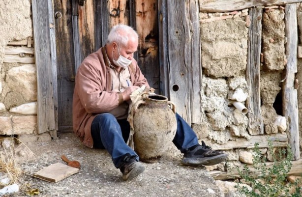 Foto - Ölen annesinin 21 yıl önce sakladığı küpü buldu! İçinden bakın ne çıktı 