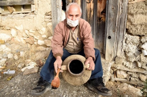 Foto - Ölen annesinin 21 yıl önce sakladığı küpü buldu! İçinden bakın ne çıktı 