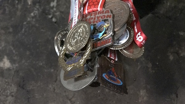 Foto - Olimpiyatlara böyle hazırlanıyor! İnanılır gibi değil 10 yıldır dağda tek başına yaşıyor