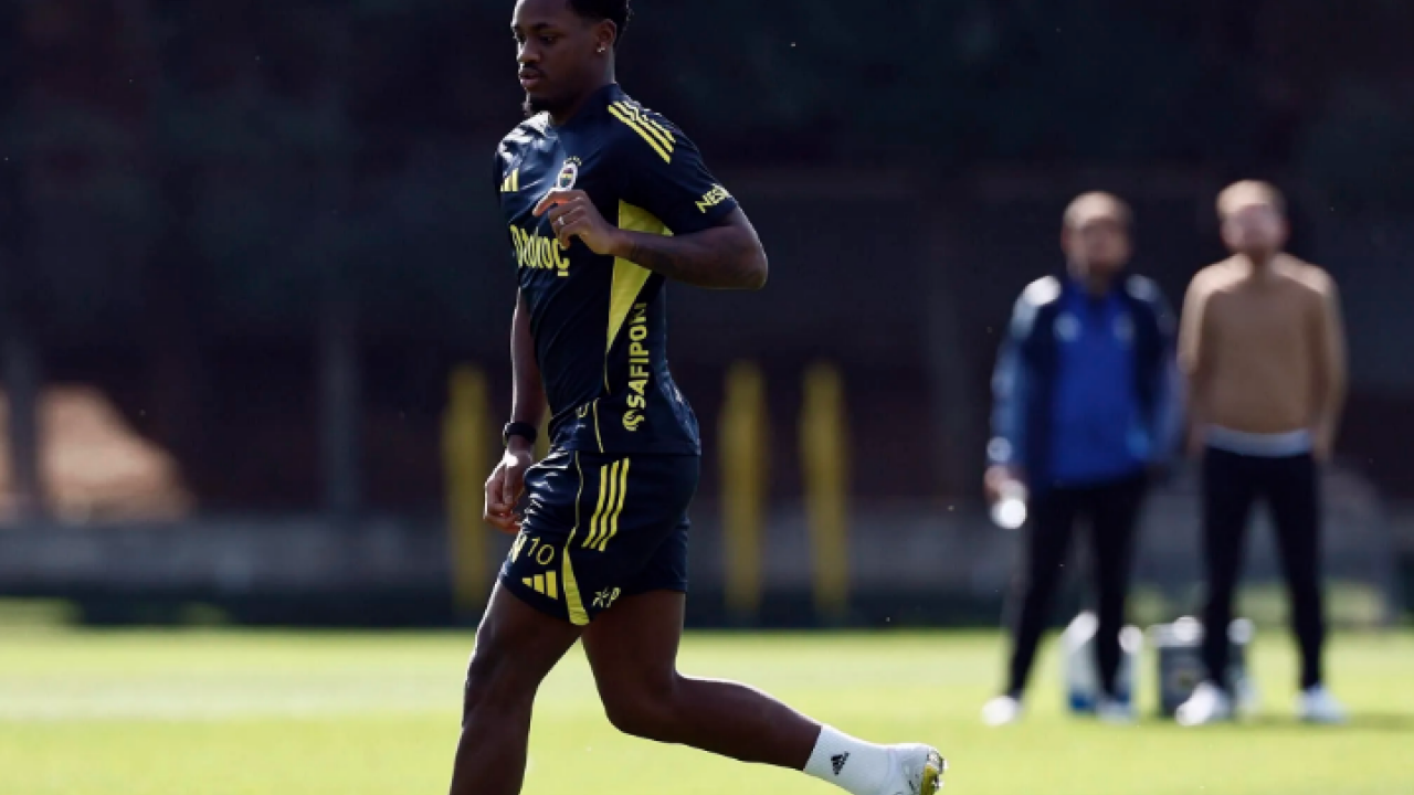 Olmayacak şey oldu: Fenerbahçe'nin forvet hattını bakın kim belirleyecek?