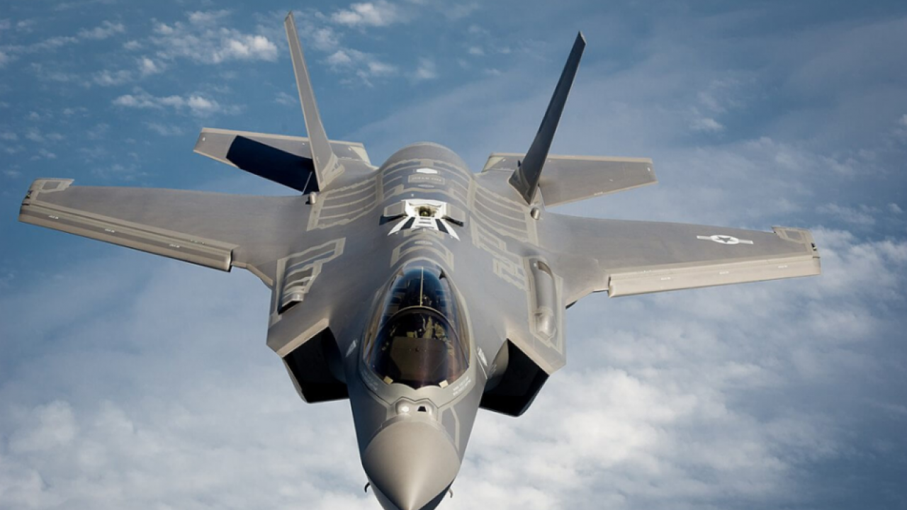 Foto - Olmayacak şey oldu: Rafale'ler F-35'i avladı