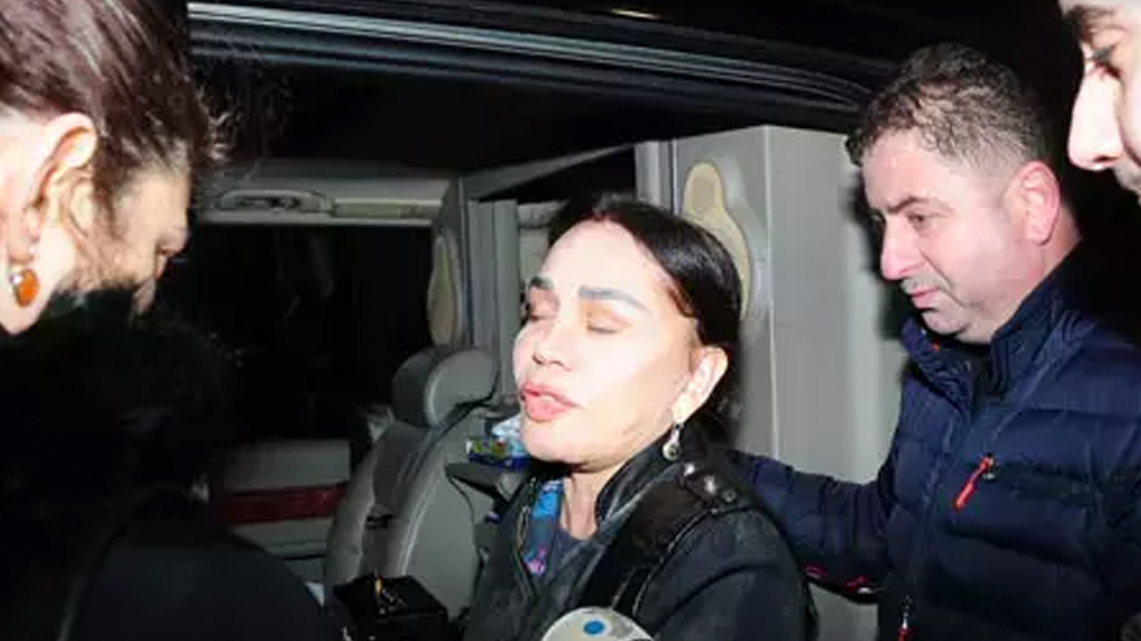 Foto - Olmaz olsun sizin gibi ikiyüzlü şarkıcı tayfası: Sezen Aksu’dan Saraçhane’deki olaylara at gözlüğüyle bakış!