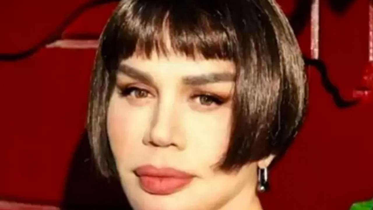 Foto - Olmaz olsun sizin gibi ikiyüzlü şarkıcı tayfası: Sezen Aksu’dan Saraçhane’deki olaylara at gözlüğüyle bakış!