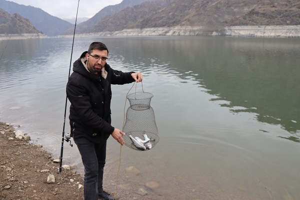 Foto - Oltasını alan oraya koşuyor