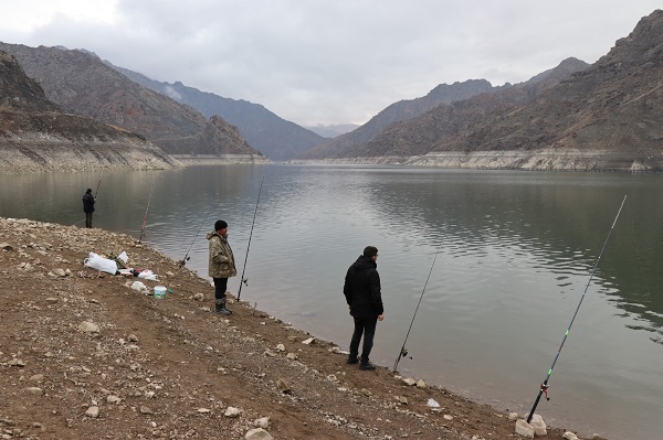 Foto - Oltasını alan oraya koşuyor