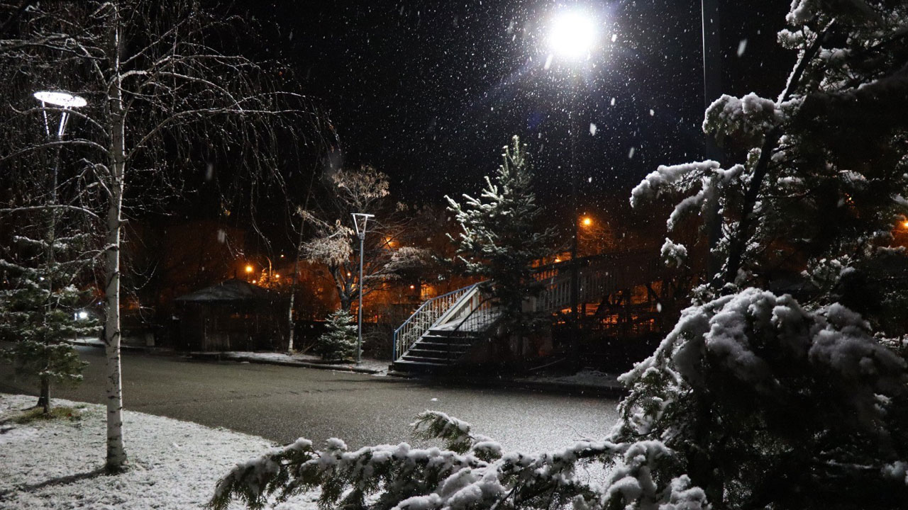 Foto - Oltu’da hava şaşırttı: Akşam kar, sabah bahar!