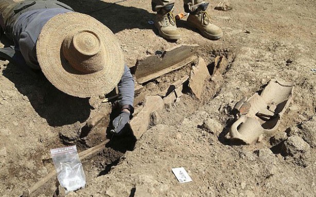 Foto - 'Ölüler kenti' 1700 yıl sonra ortaya çıktı
