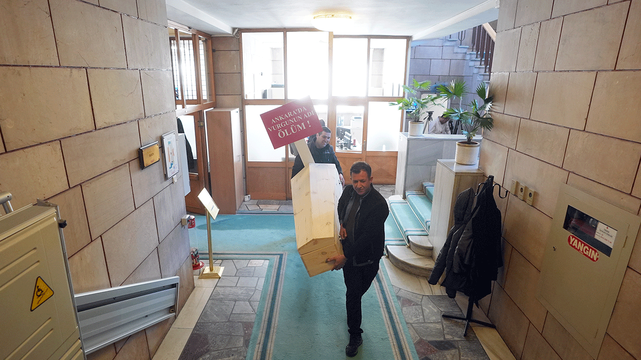 Foto - Ölüler üzerinden vurgun yapan utanmaz Mansur! 80 milyon liralık yolsuzluk