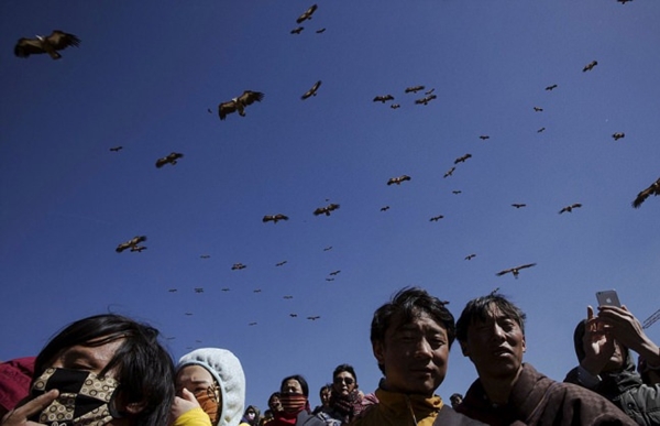 Foto - Ölülerine öyle bir şey yapıyorlar ki!