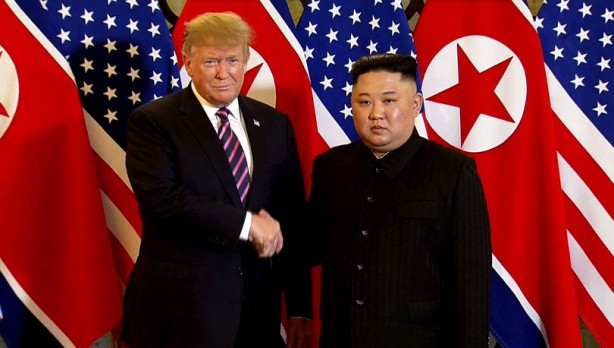 Ölüm döşeğinde olduğu iddia edilmişti! Trump'tan Kim Jong-un açıklaması geldi