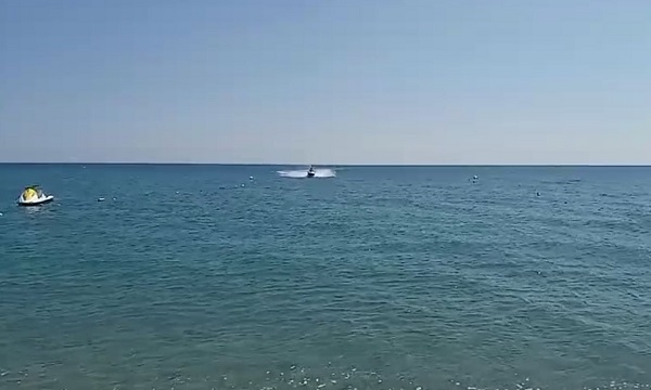 Ölümden döndü! Deniz yatağıyla 1,5 km sürüklendi