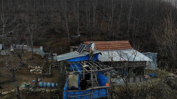 Foto - Ölümden döndü! Gökten başına servet yağdı