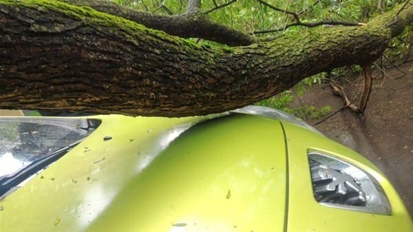 Foto - Ölümden kıl payı kurtuldular!